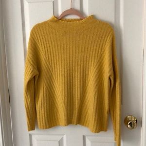 Old Navy mock turtleneck sweater